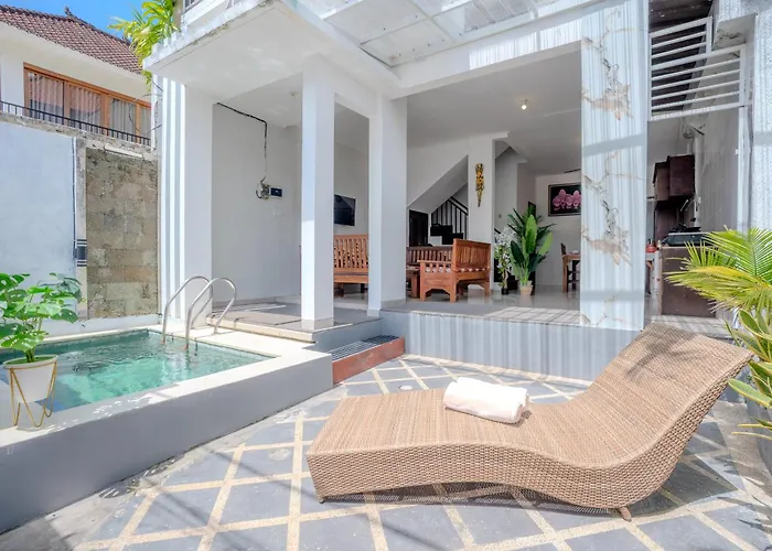 Cening Private 3br Pool スミニャック